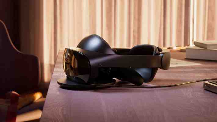 What are Virtual Reality Glasses?