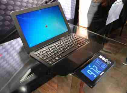 Gigabyte X11 - Hands on with the carbon fibre Ultrabook